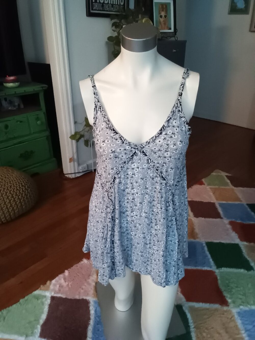 Millibon USA floral tunic or mini dress in grey blue, black and white